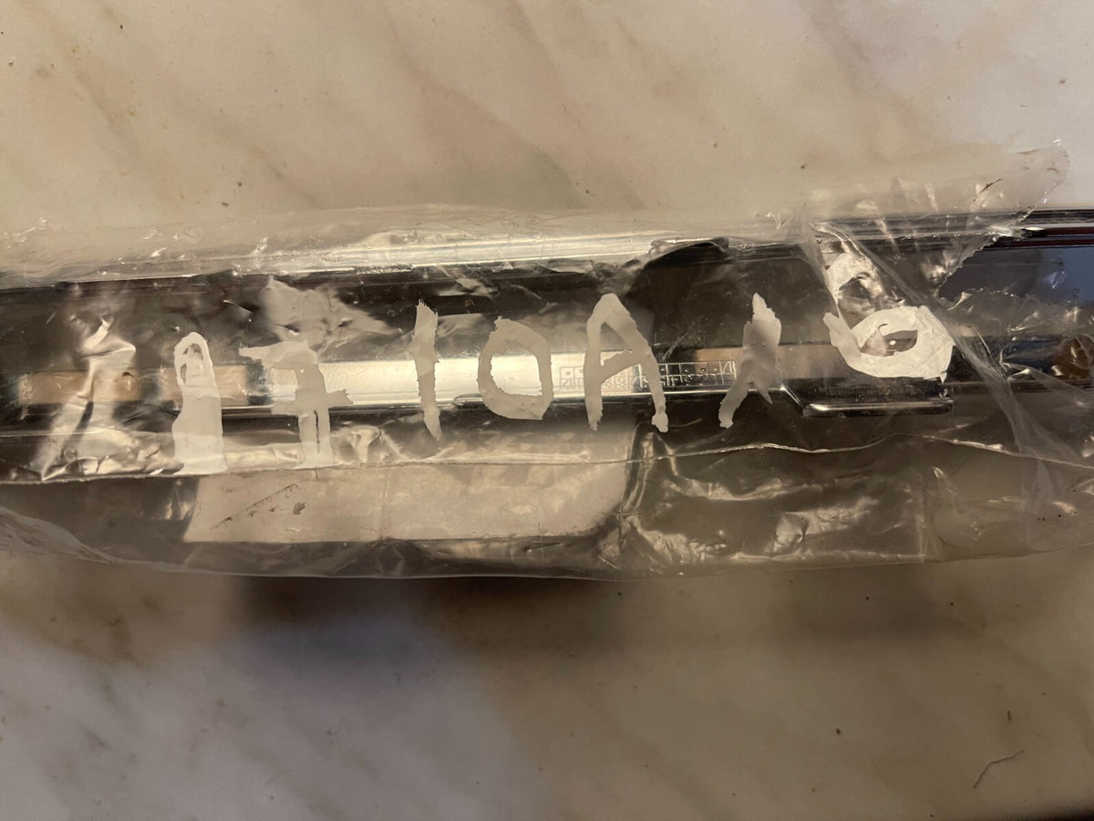 A2538880485 Mặt ca lăng Phụ tùng Mercedes-Benz chính hãng mới