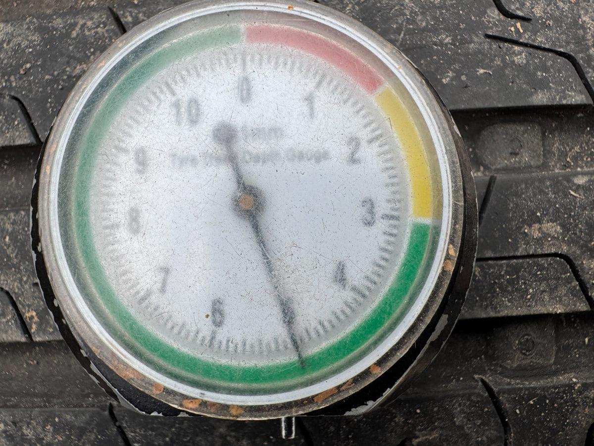 215 65 17 99V CONTINENTAL ECOCONTACT 6 DOT 1923 5.0mm