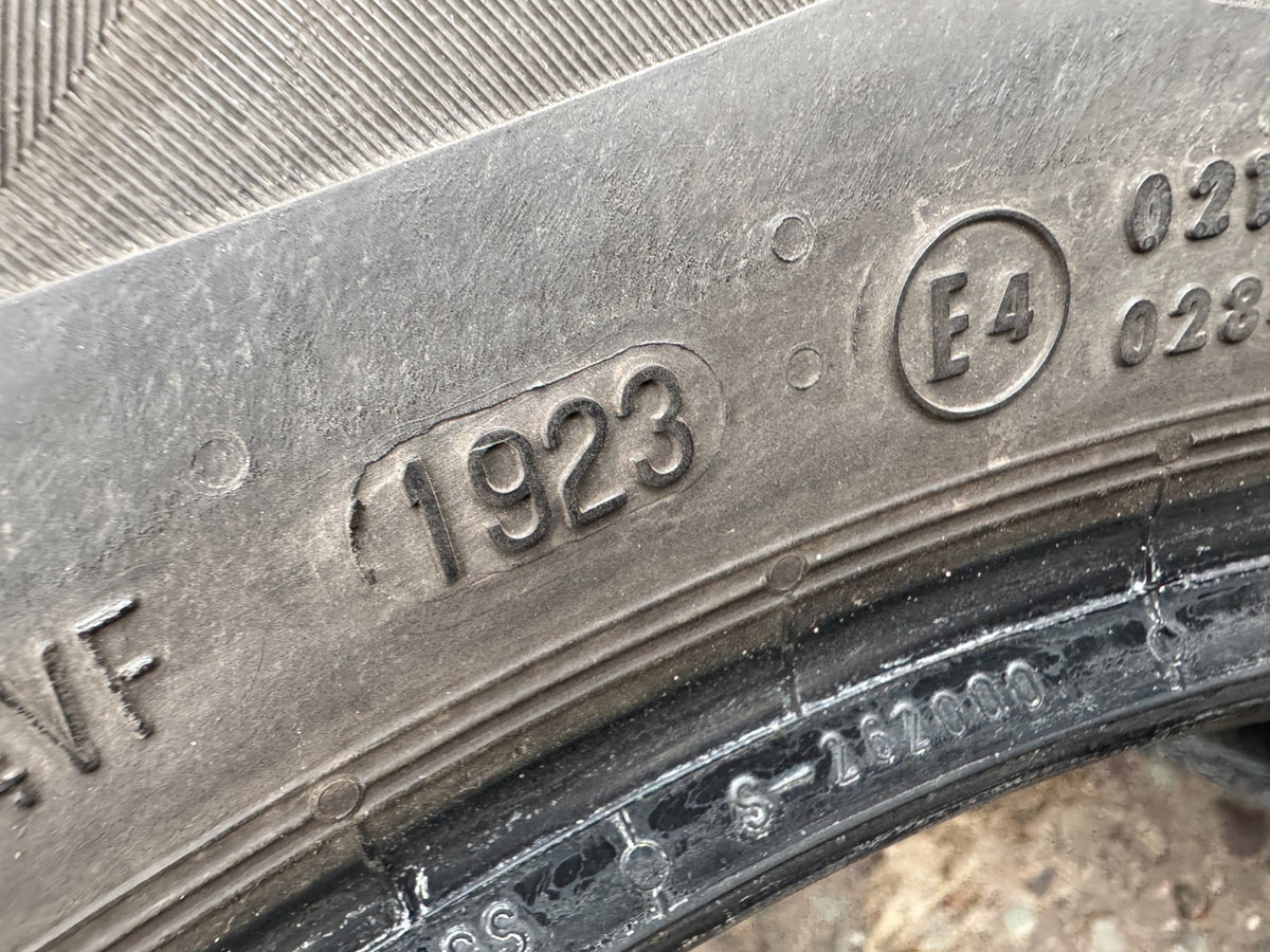 215 65 17 99V CONTINENTAL ECOCONTACT 6 DOT 1923 5.0mm