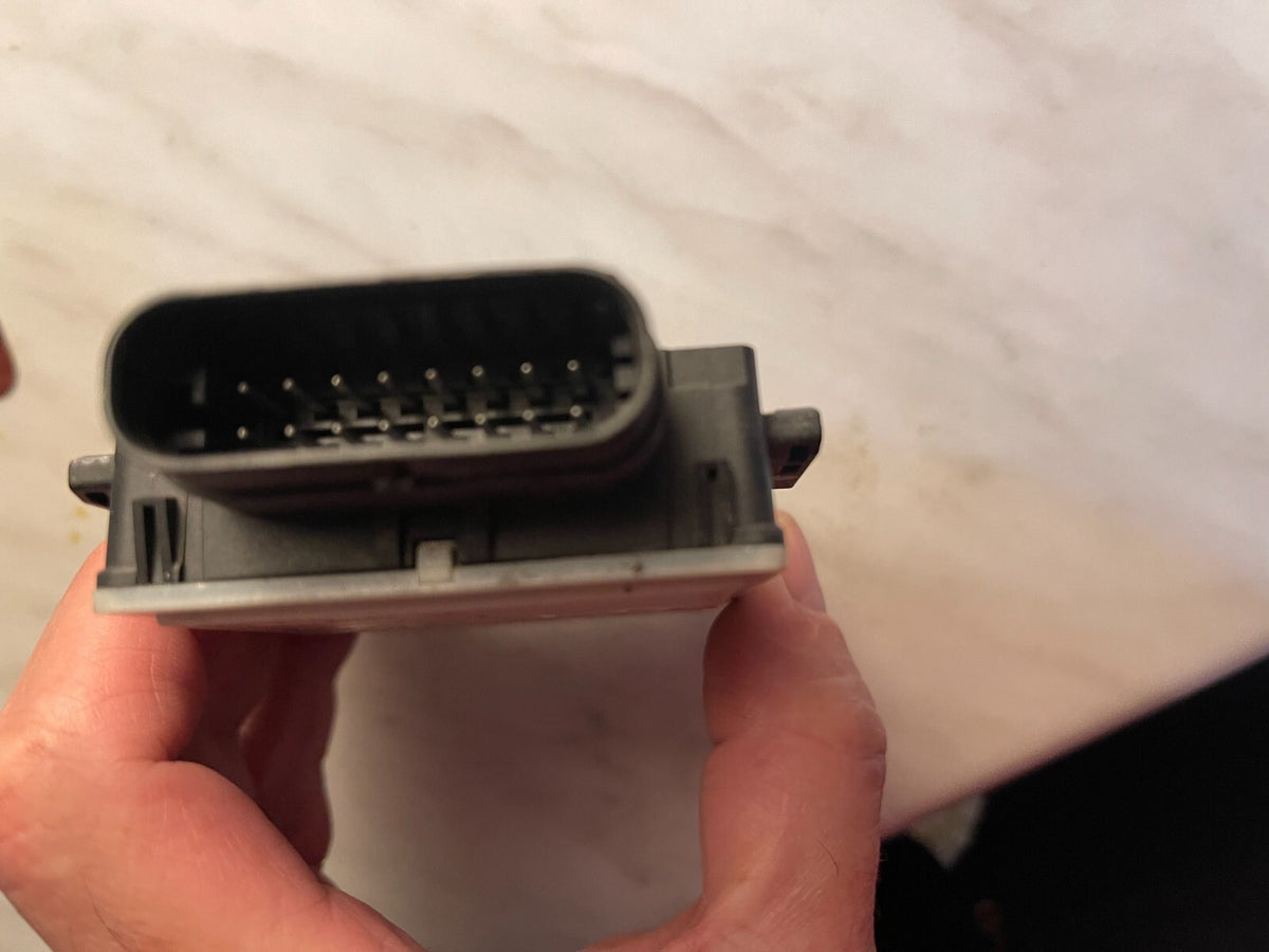 Cảm biến radar hỗ trợ điểm mù cự ly gần BMW G82 M4 G20 G21 G28 66325A2B4D7