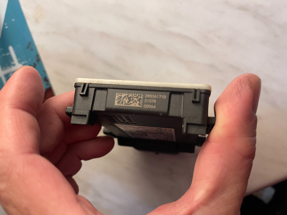Cảm biến radar hỗ trợ điểm mù cự ly gần BMW G82 M4 G20 G21 G28 66325A2B4D7