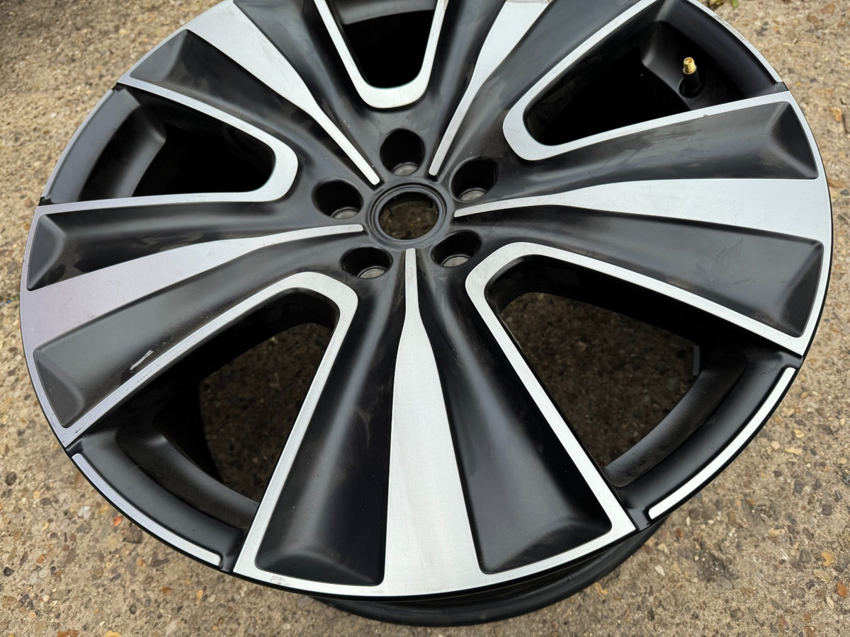 1x 2022 Range Rover OEM Wheel Rim 22" 22x9.5 M8EM1007AA M8EM1007CA