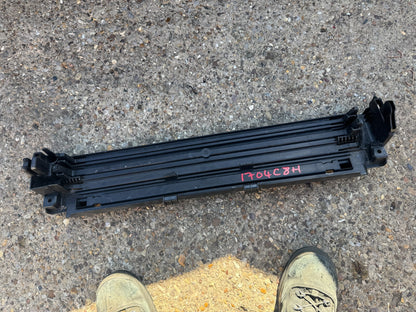 r8e2-19e839-aa Land Rover Range Rover 2024 Radiator Support Slam Panel
