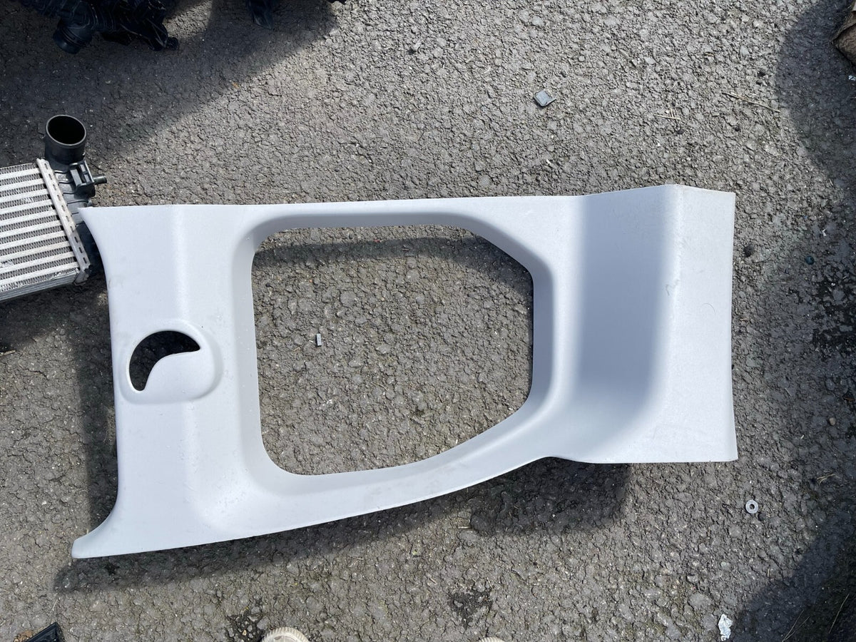 2019 Peugeot Citroen 內裝件 9819485377 5 9819485577 7