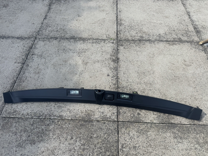 LAND ROVER RANGE ROVER SPORT L461 번호판 등 트림 N9X2-40406