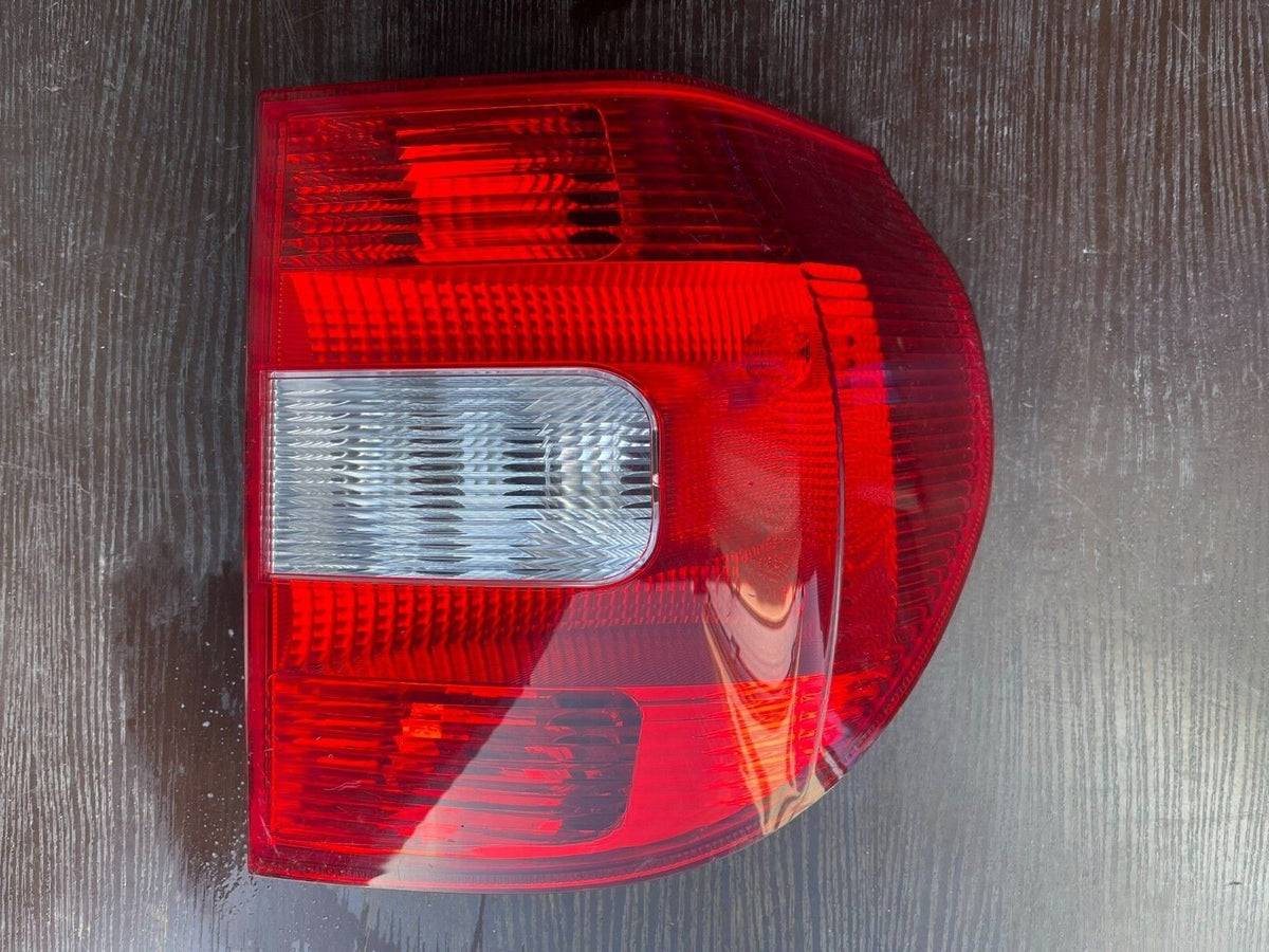 2015 SKODA YETI ไฟท้าย ขวา ZSB5L0945096