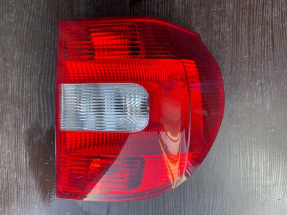 2015 SKODA YETI ไฟท้าย ขวา ZSB5L0945096