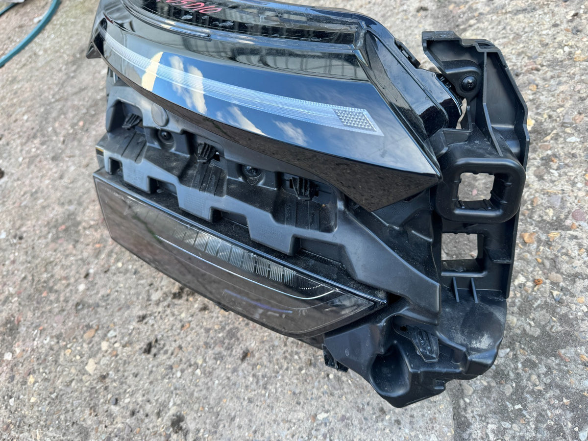 SKODA ELROQ ENYAQ FACELIFT 2025-ON RIGHT LED HEADLIGHT 5LC941010 DAMAGED