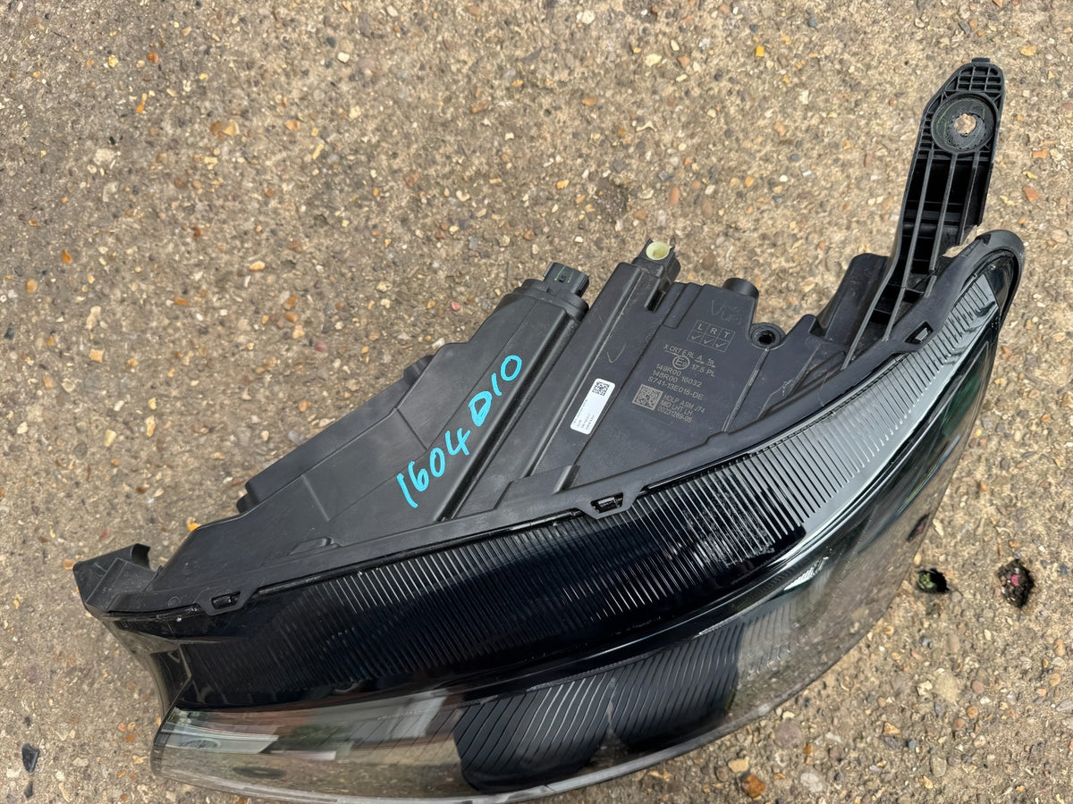 VOLKSWAGEN TRANSPORTER LEFT LED HEADLIGHT 2025 2026 VW DAMAGED