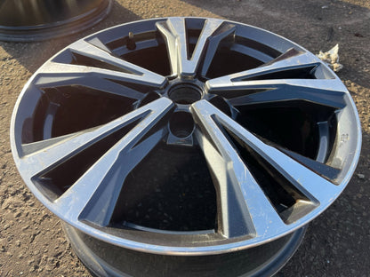 Nissan Qashqai HV03BMB94 Wheel Rim NEEDS POLISH