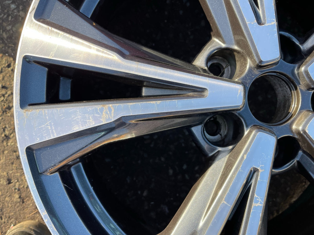 Nissan Qashqai HV03BMB94 Wheel Rim NEEDS POLISH