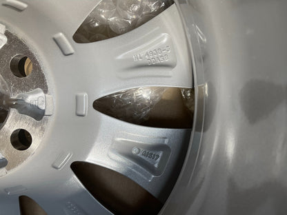 NEW GENUINE JAGUAR XE AERODYNAMIC 10 SPOKE SILVER 17" INCH SINGLE ALLOY WHEEL