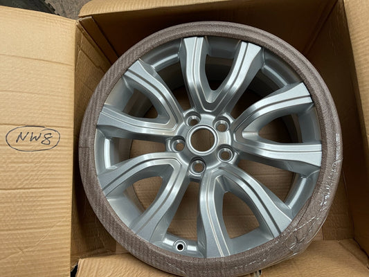 全新原廠 Range Rover Evoque 18” 7 幅銀色鋁圈 EJ321007AB