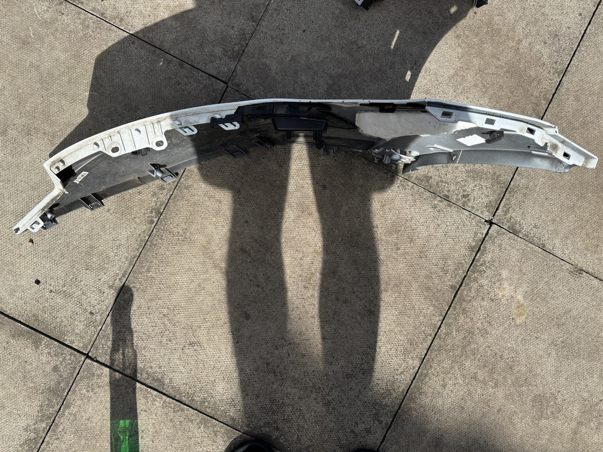 Kia EV6 2021-on Rear Left Upper Bumper Corner Cover 86657-CV000 PDC White