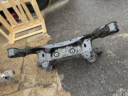 LAND ROVER DEFENDER L663 REAR SUBFRAME CROSSMEMBER LR146898 558123525 L8B2-5K091