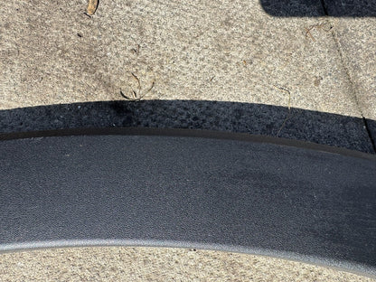 VOLVO XC40 2018-2024 REAR LEFT WHEEL ARCH TRIM MOULDING 32368188 NO PDC GENUINE