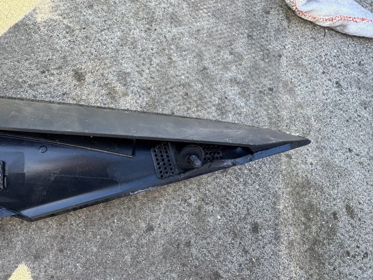 LOTUS ELETRE RIGHT SIDE GLOSS BLACK EXTERIOR TRIM FINISHER 8896057380 GENUINE