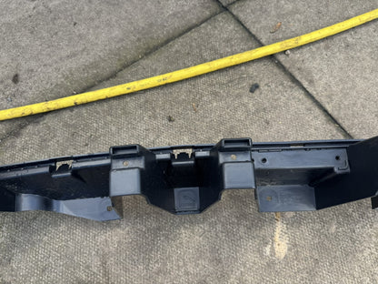 JAGUAR F-PACE X761 REAR BUMPER CENTRE SUPPORT BRACKET HK83-17E855-AE GENUINE