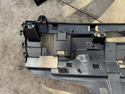 BMW 4 SERIES F32 F33 F36 REAR BUMPER LOWER REINFORCEMENT BRACKET 51127285563