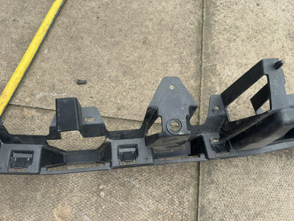 Land Rover Discovery 5 L462 2017-2020 Rear Bumper Centre Bracket HY32-17B861-AC