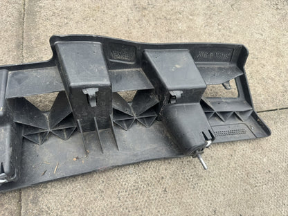 Audi A1 8X 2010-2018 Rear Bumper Centre Mounting Bracket Genuine 8X0807385