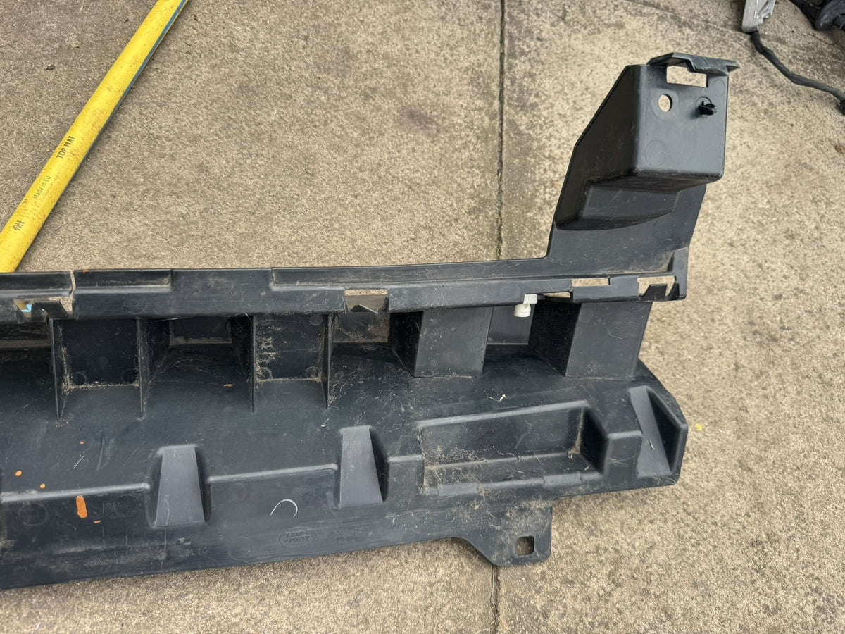 Range Rover Velar L560 2017-2023 Front Bumper Bracket Cracked J8A2-17A793-AD