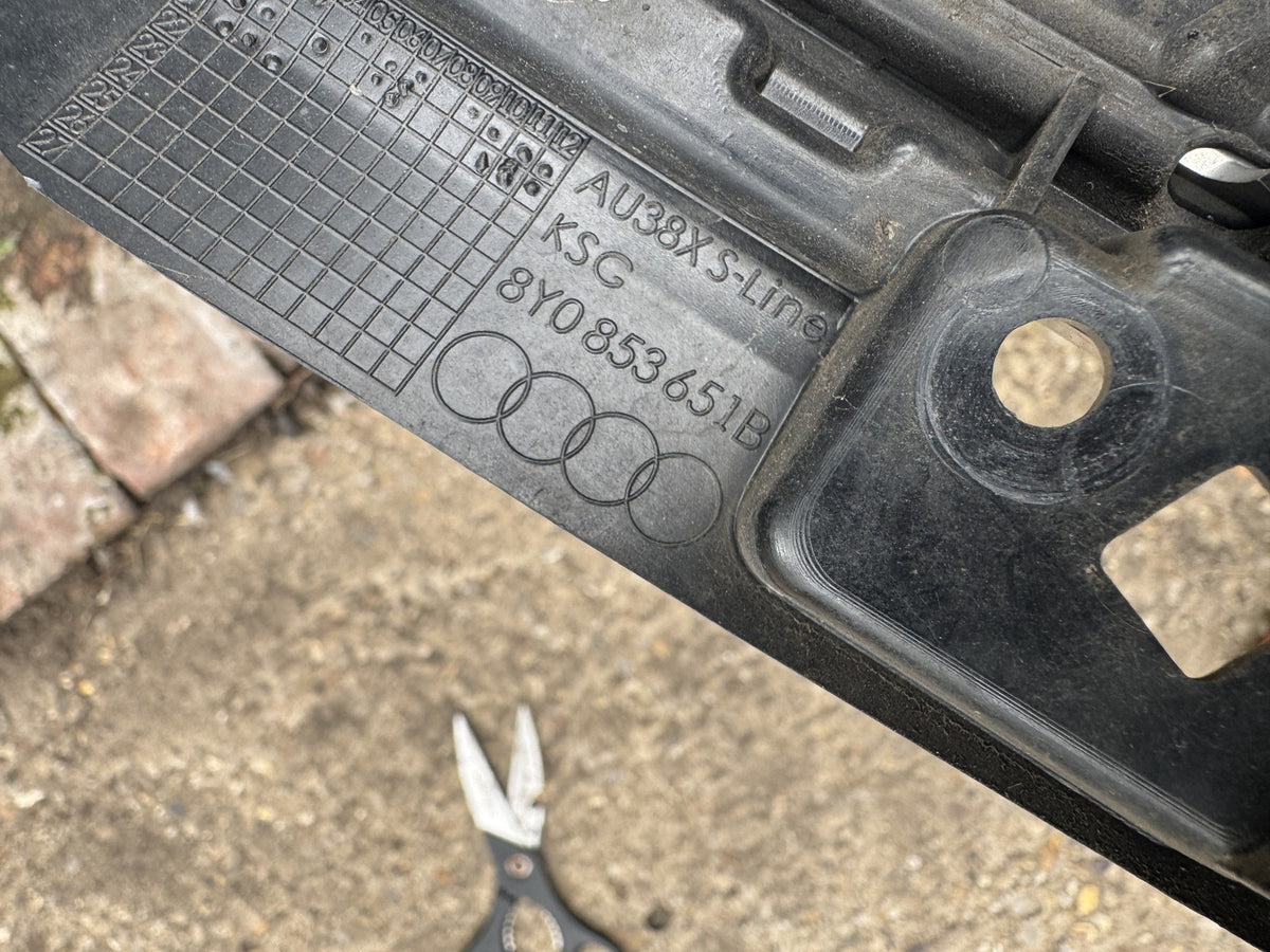 Audi A3 8Y 2021-2024 Εμπρός Αισθητήρας Απόστασης Ραντάρ ACC Bosch 5WA907572B