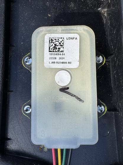 Ford Mustang Mach-E 2020-2026 Nakładka Słupka B Drzwi Lewa Porysowana LJ8B-R20899-AGW