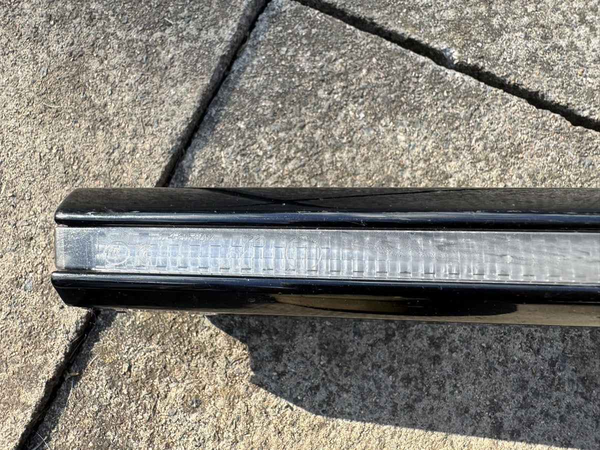 VW Touareg CR 2019-2026 Priekinė dešinioji LED juosta DRL subraižyta 761941654A