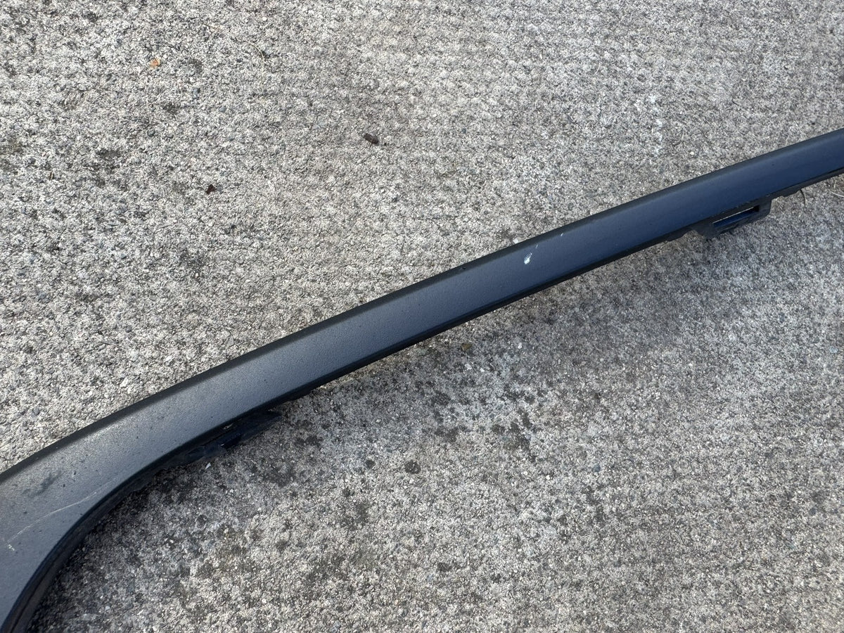 Enjoliveur d'angle de pare-chocs avant gauche Audi A3 8Y S Line 2021-2024 8Y0807533A