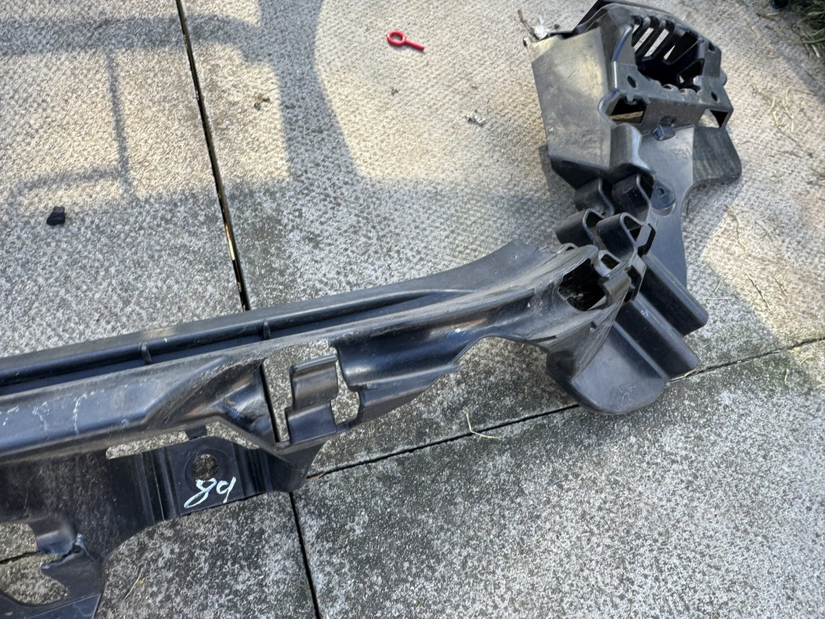 BMW 3 Series F30 F31 LCI 2016-2019 Rear Bumper Centre Guide Bracket 51127260462