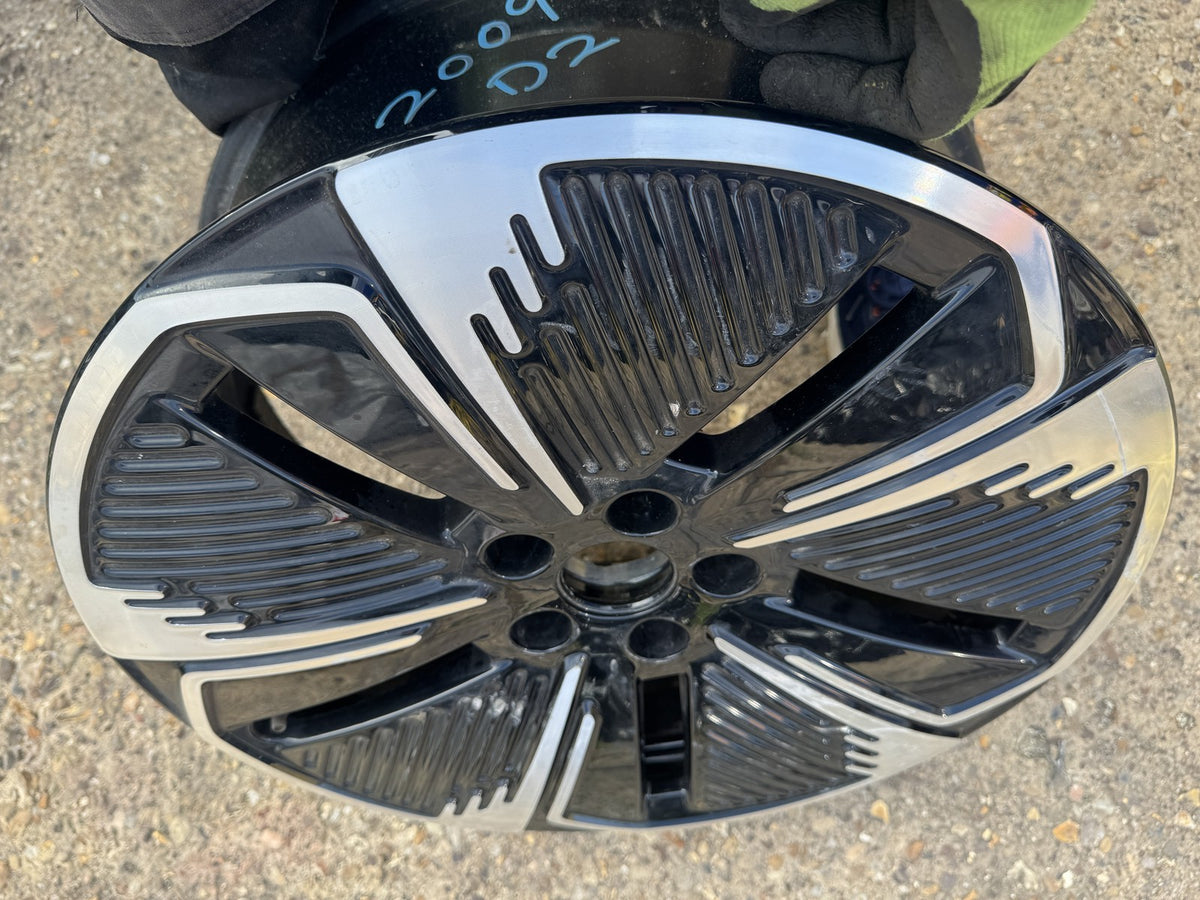 Jaecoo 5 18in 7.5J ET47 5x108 ダイヤモンドカット アルミホイール 傷あり 203001401AA