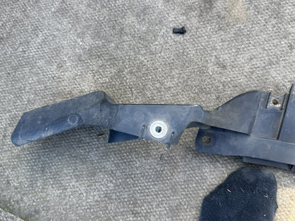Soporte inferior de paragolpes delantero BMW F20 F21 F22 F23 M Sport agrietado 51128055968