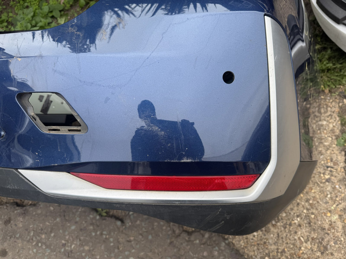 BMW 5ER G60 G61 2024 AB STOSSFÄNGER HINTEN RECHTE ECKBLENDE SILBER 51125A1E132