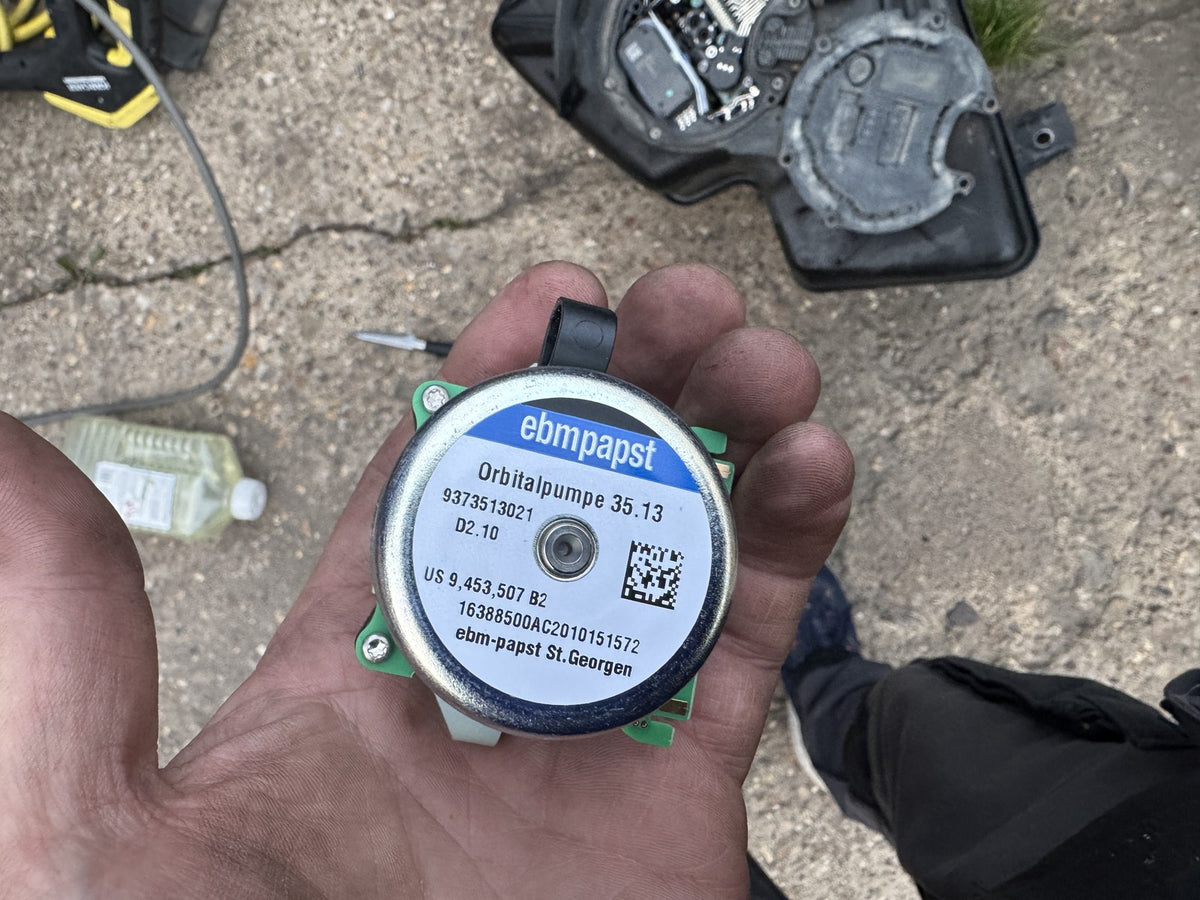 MERCEDES SPRINTER W907 W910 NUR ADBLUE-PUMPE EBM-PAPST 9373513021 EX A0994711400