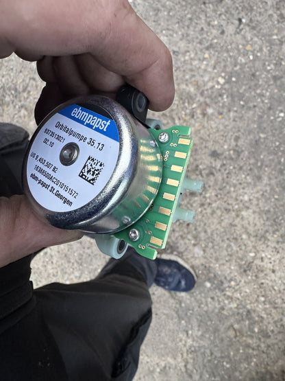 MERCEDES SPRINTER W907 W910 NUR ADBLUE-PUMPE EBM-PAPST 9373513021 EX A0994711400