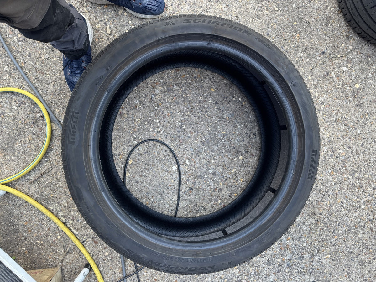 285 40 23 Pirelli Scorpion MS HL 115Y XL LR PNCS 4.5mm Tyre 285/40R23 Land Rover