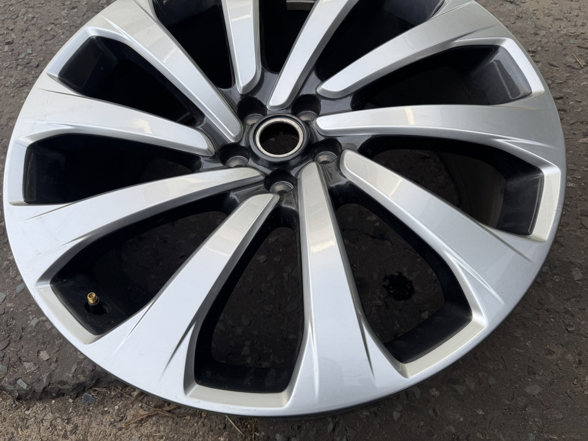 Range Rover L460 L461 23in Style 1079 Jante Alliage 9.5J M8EM-1007-BA LR153252