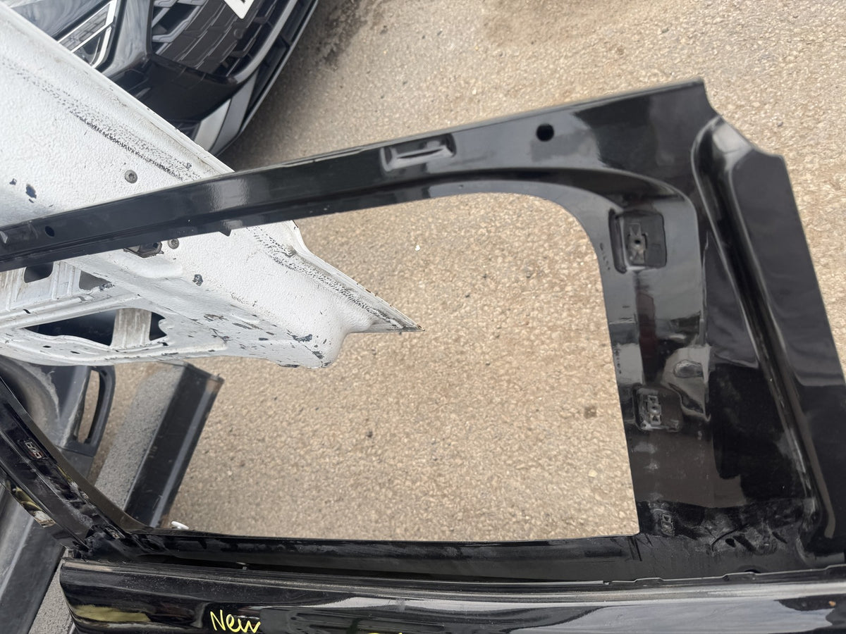Jeep Compass ab 2025 Neues Modell Türblatt hinten links nackt schwarz verkratzt