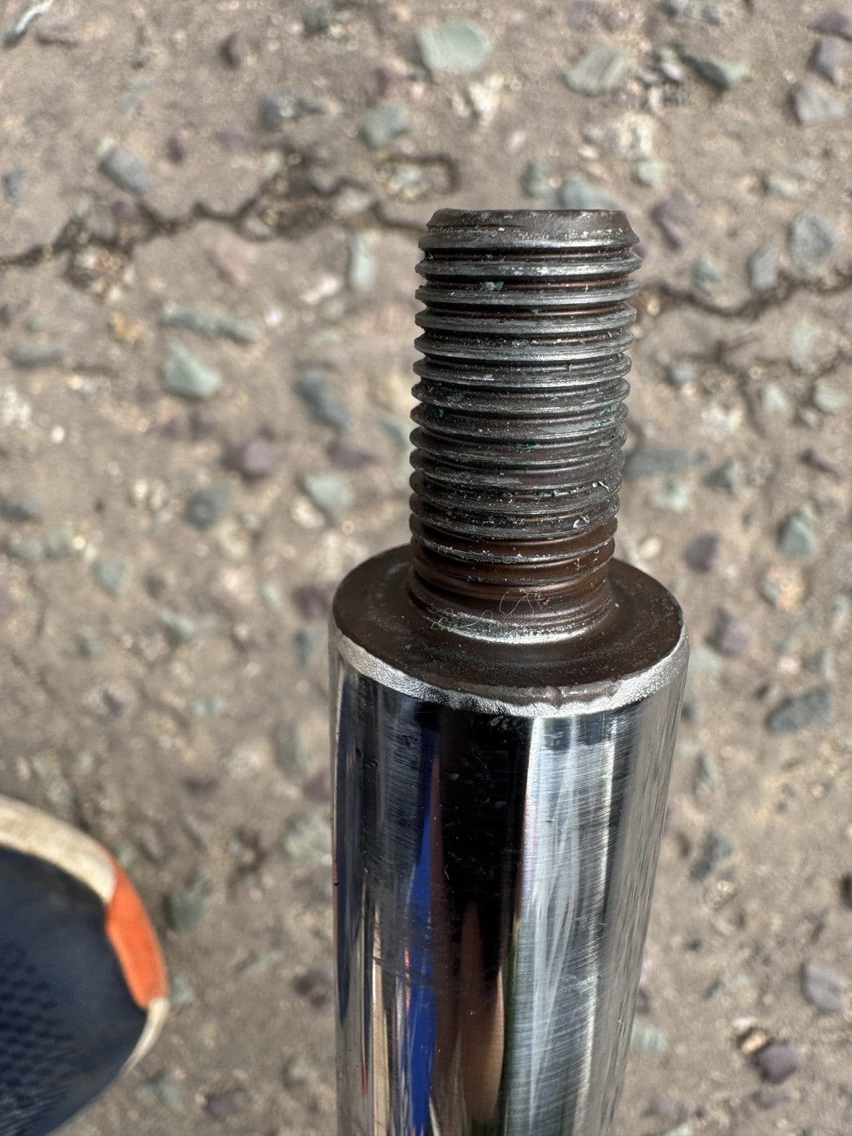 Cupra Formentor Amortisseur Jambe de Force Avant Droit 5WA413024E + Pivot de Fusée 5WA407258A