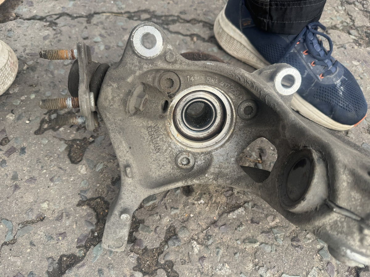 Cupra Formentor Amortisseur Jambe de Force Avant Droit 5WA413024E + Pivot de Fusée 5WA407258A
