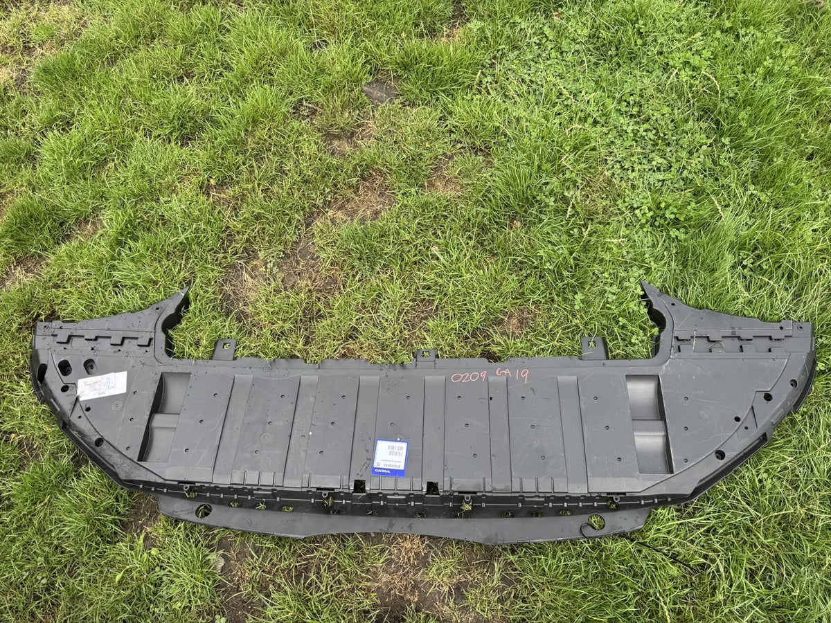 Volvo V90 S90 MK2 2016-2026 Front Bumper Undertray Cover 31690842 Genuine New