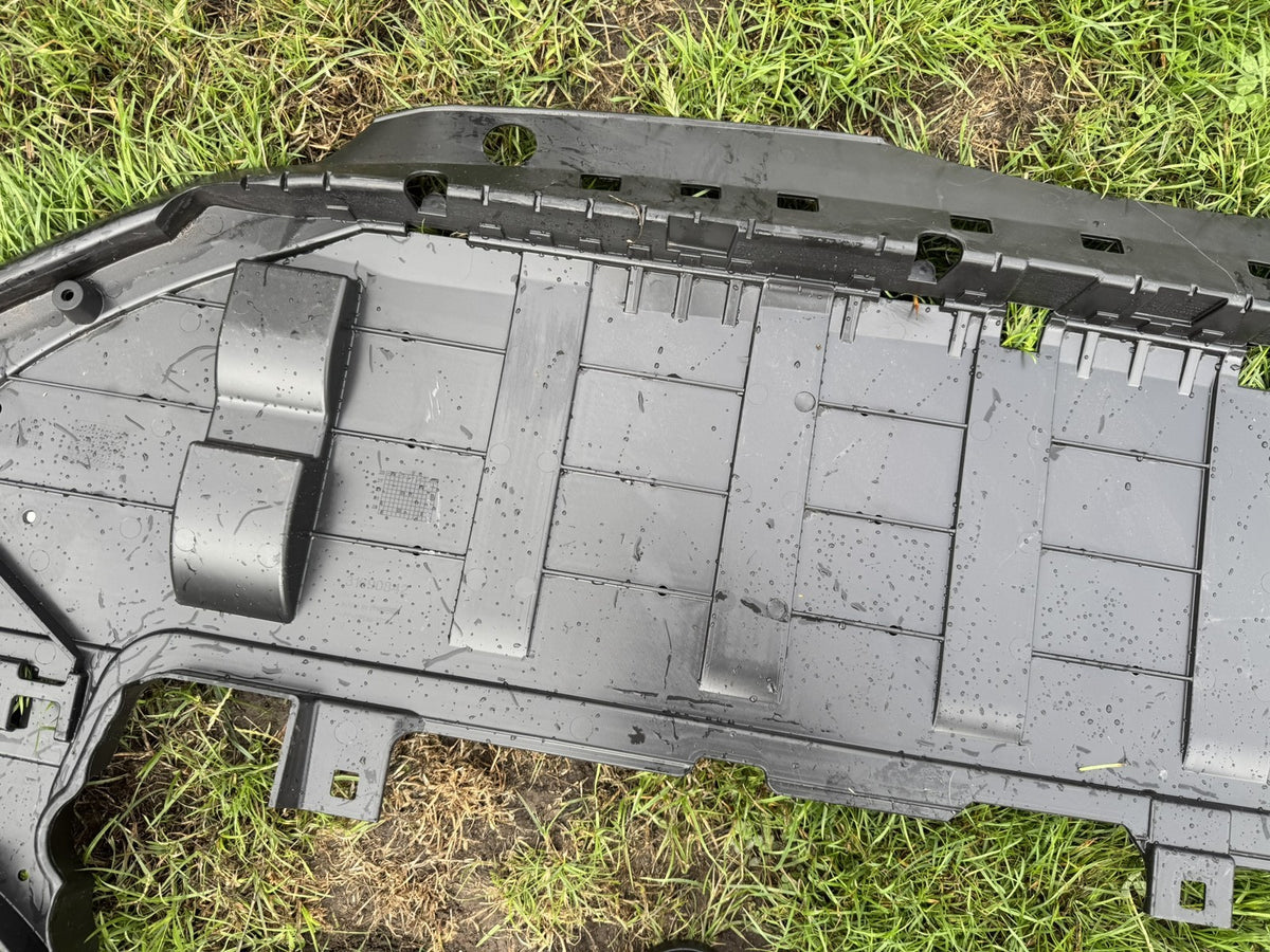 Volvo V90 S90 MK2 2016-2026 Front Bumper Undertray Cover 31690842 Genuine New
