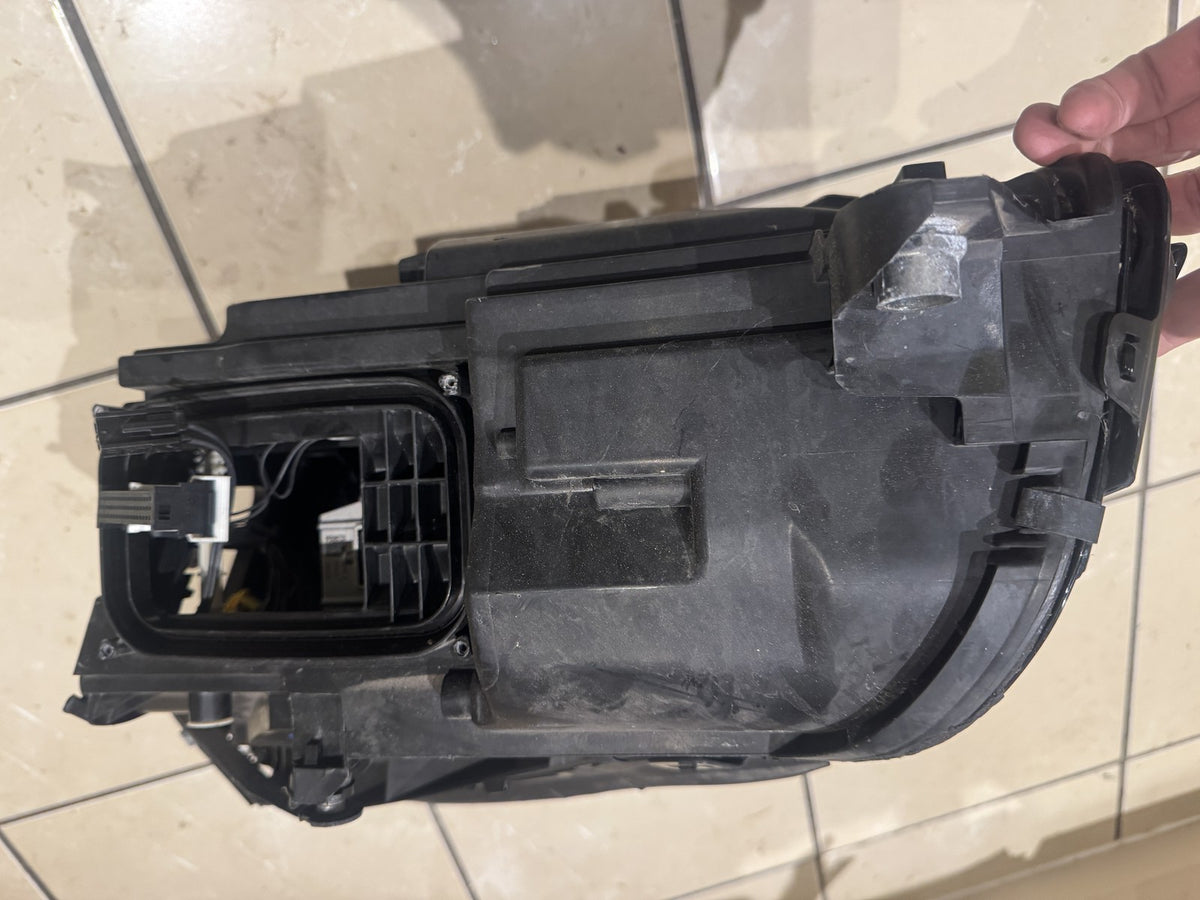 Mercedes CLS W218 C218 ไฟหน้า Multibeam LED รุ่นไมเนอร์เชนจ์ ด้านขวา A2188204259