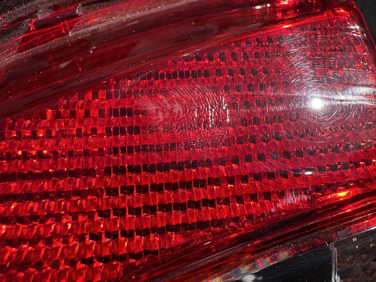 Kia Niro SG2 2022-2025 Rear Left Bumper Lamp 92405-AT000 Spares or Repair