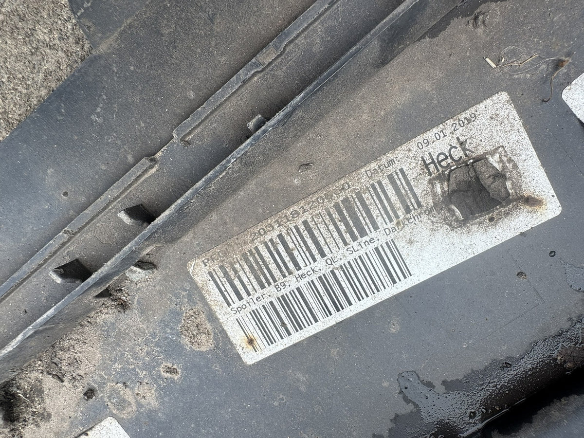 Audi A4 B9 S Line 2016-2019 Heckdiffusor Doppelendrohr Anhängerkupplung 8W0807521S