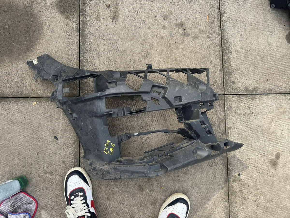 BMW 3 Series G20 G21 M Sport 2019-2022 Front Bumper Right Bracket 51118069348