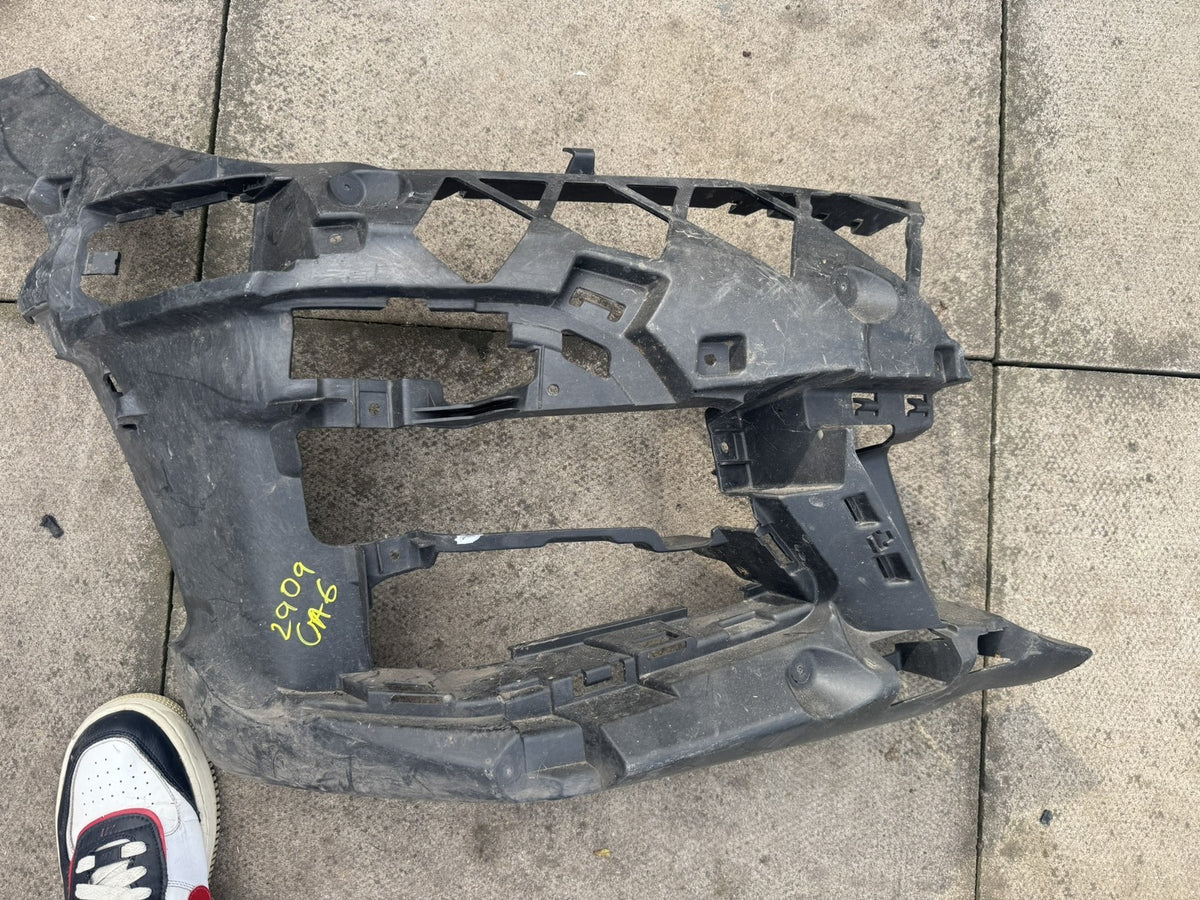 BMW 3 Series G20 G21 M Sport 2019-2022 Front Bumper Right Bracket 51118069348