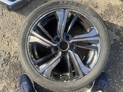 Honda Civic Mk10 17 Alloy Wheel 42700-TGN-G91 Needs Refurb + 235/45 R17 Tyre