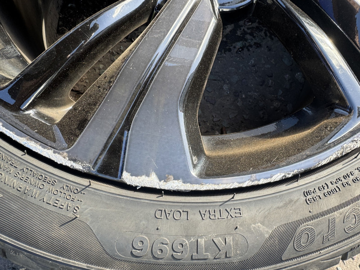 Honda Civic Mk10 17 Alloy Wheel 42700-TGN-G91 Needs Refurb + 235/45 R17 Tyre